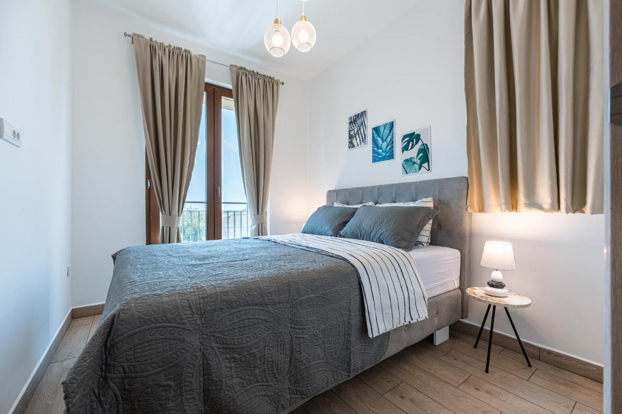 Niki Apartments Przno Sveti Stefan Esterno foto