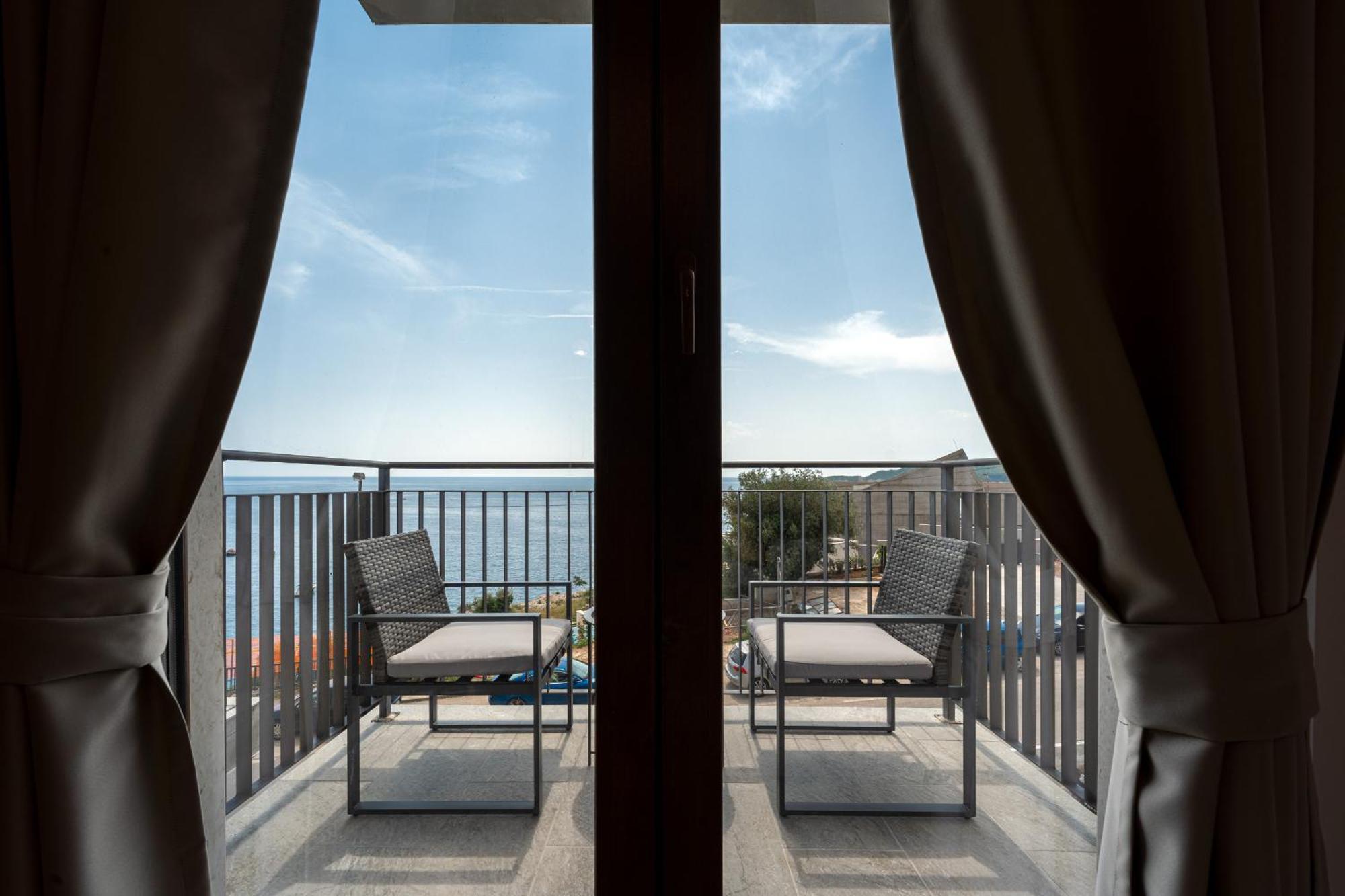 Niki Apartments Przno Sveti Stefan Esterno foto